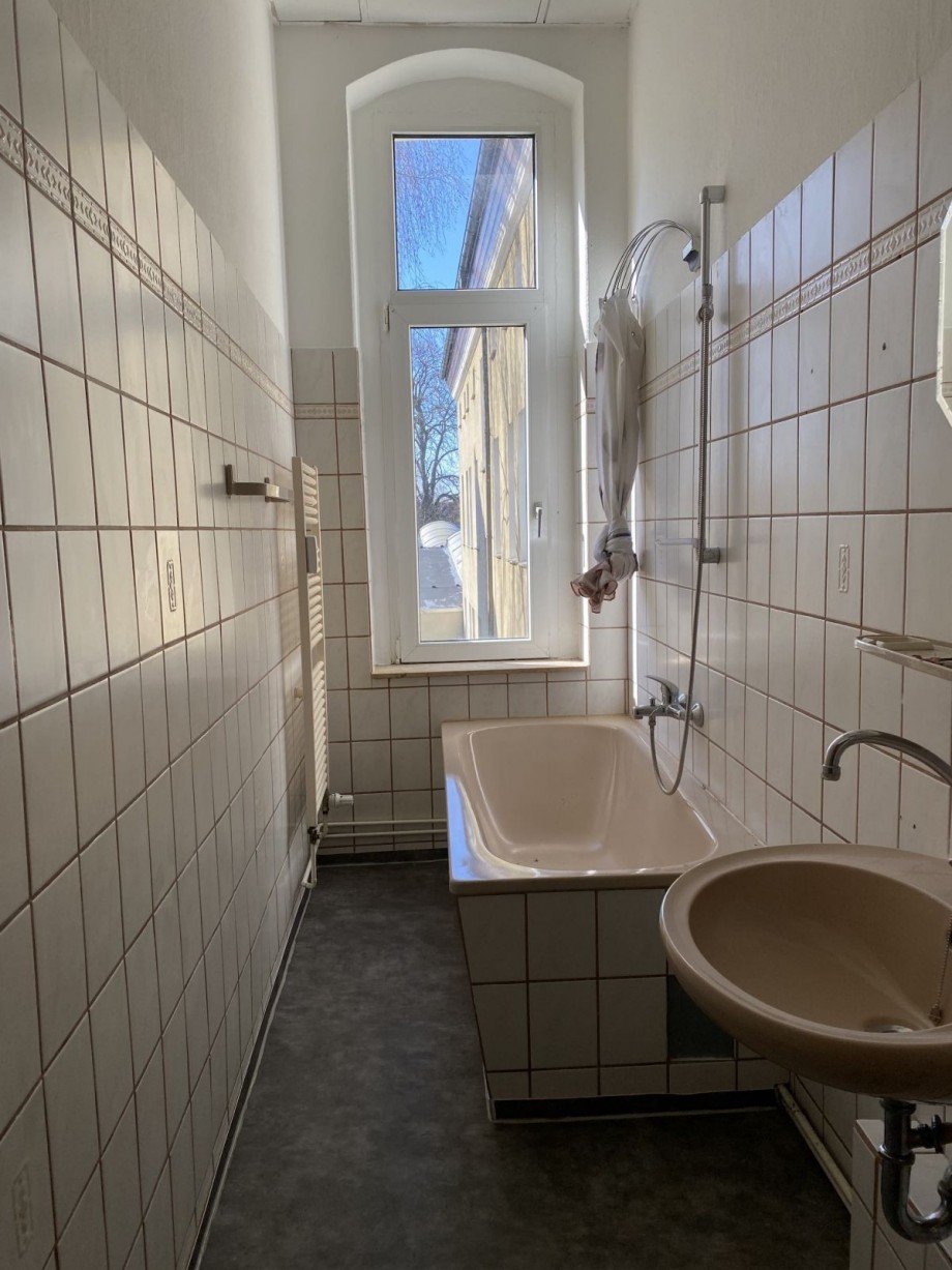 Beispiel Badezimmer Mehrfamilienhaus Magdeburg