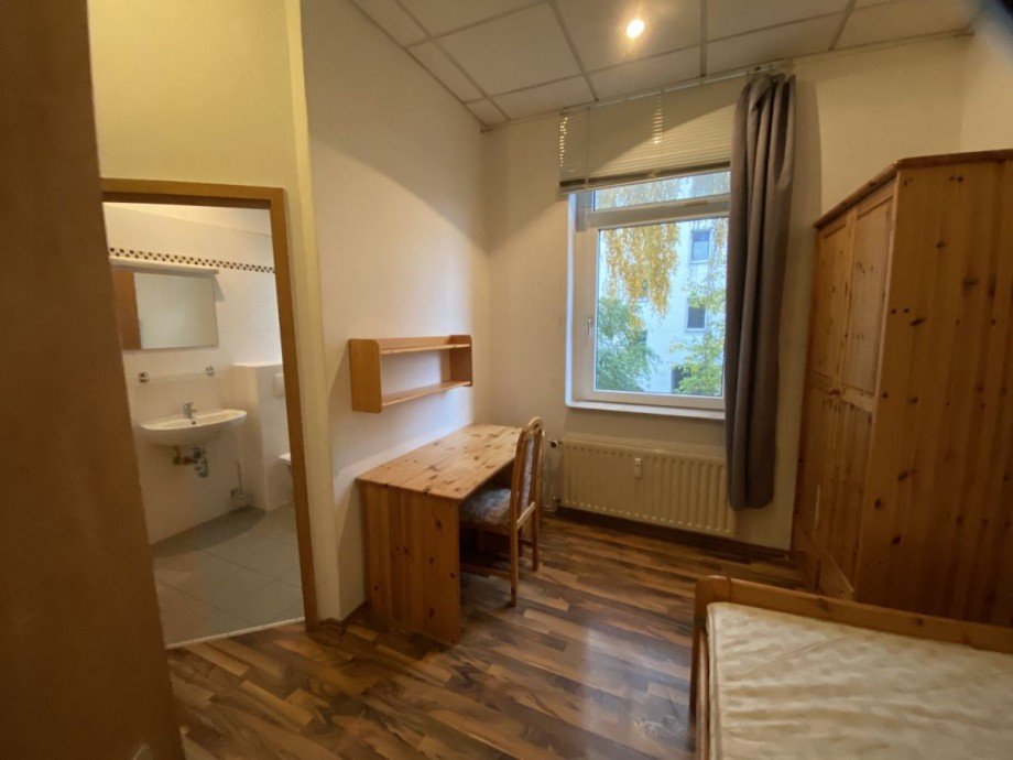 Hinterhaus Bsp. Einzimmerwohnung Mehrfamilienhaus Magdeburg