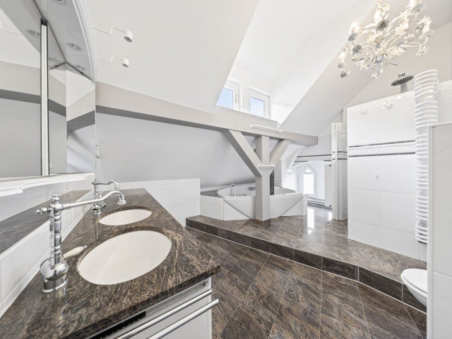 Obergeschoss Badezimmer Villa Bad Harzburg